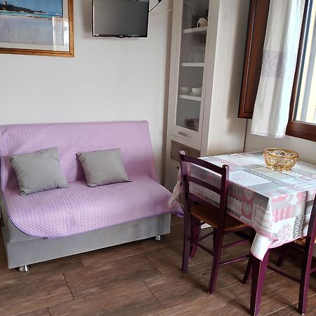 Agriturismo Gli Olivastri, Appartamento La Rosa Dei Venti Con Piscina E Solarium , Vista Mare ,Climatizzatore ,Wifi Aglientu Exteriör bild